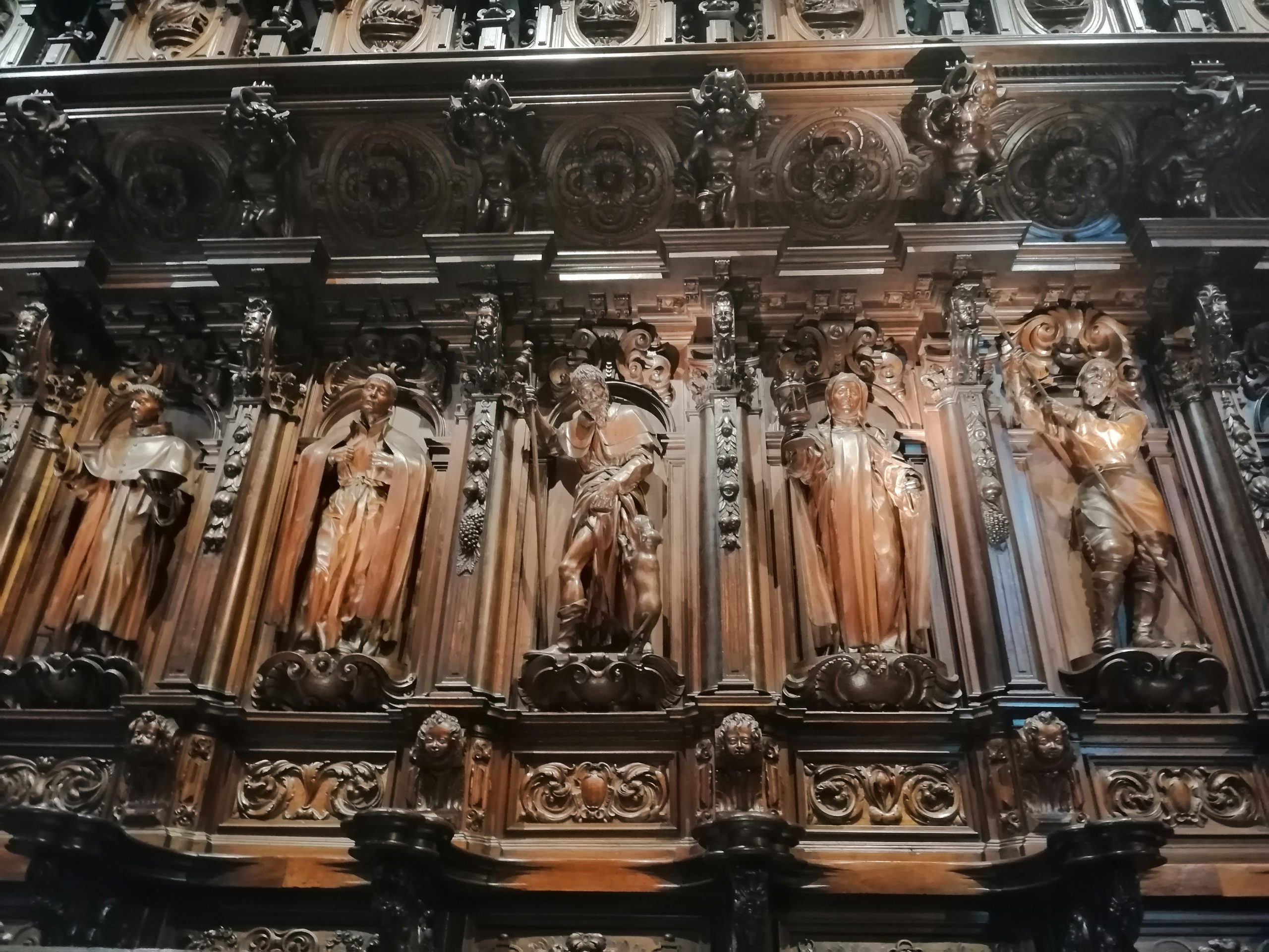 Székesegyház szobrok