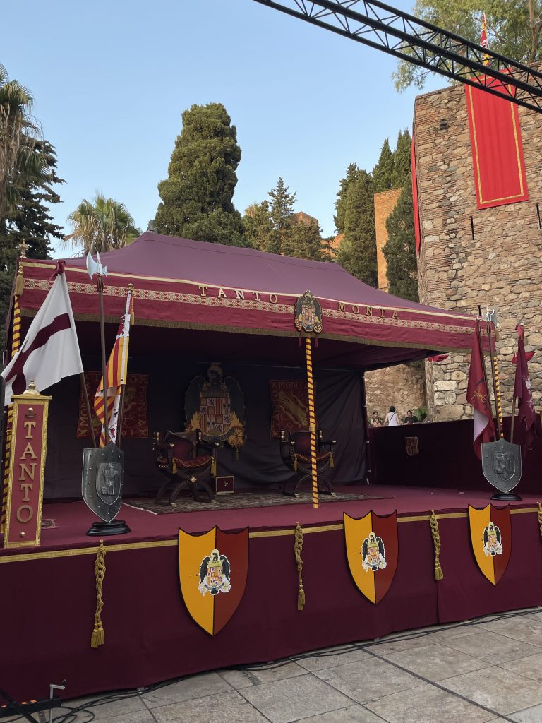 Feria történelmi felvonulás - a trónusok